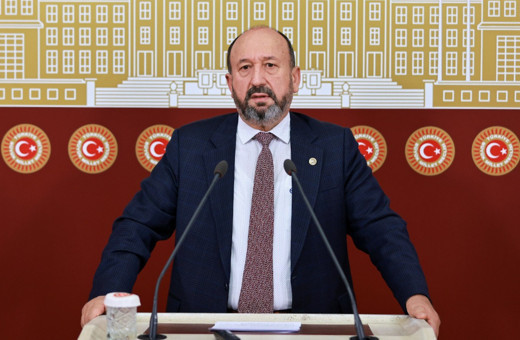 'Bu ülkede 24 yıl boyunca Allah demek yasaklandı' diyen Erol Kavuncu Twitter'da olay oldu