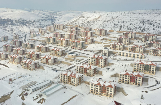 Elazığ'da TOKİ 10 milyar liralık yatırımla depremzedeler için yeni bir kent inşa ediyor