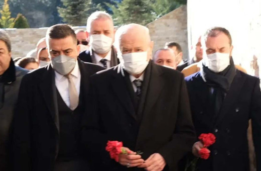 MHP lideri Devlet Bahçeli Ülkücü Şehitler Anıtı'nı ziyaret etti