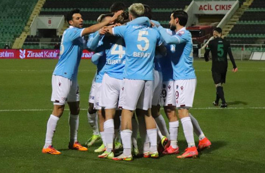 Trabzonspor Abdullah Avcı ile lig ve kupada tam gaz gidiyor