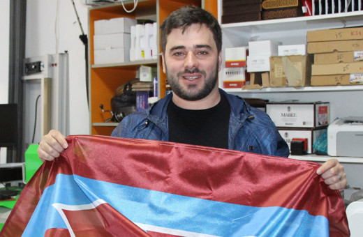 Trabzon'da satışlar rekor kırdı! Siparişlere yetişemiyor: Üzerine şiir yazdıranlar bile var