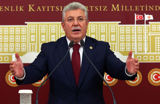 AK Parti'den Rusya-Ukrayna krizini Erdoğan'a bağlayan muhalefete tepki