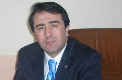 AK Parti'den Van dernekler federasyonunda AK Partili vekili konuşturmayan HDP'lilere tepki