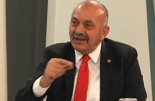 'Yurtdışına giden doktorlar vatandaşlıktan çıkarılsın' diyen Belediye Başkanı Taner İşbir bakın nasıl çark etti