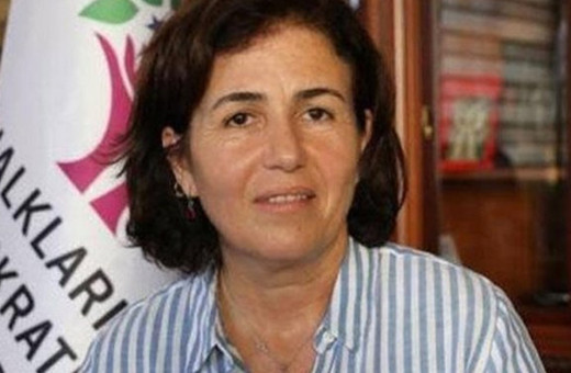 HDP'li eski belediye başkanı Filiz Buluttekin'in evine operasyon düzenlendi! Gözaltına alındı