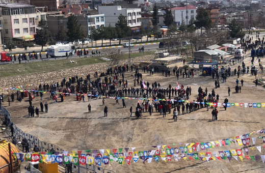 HDP Diyarbakır'da meydanı dolduramadı Nevruz'u iptal etti! 7 kadının iç çamaşırından bakın ne çıktı
