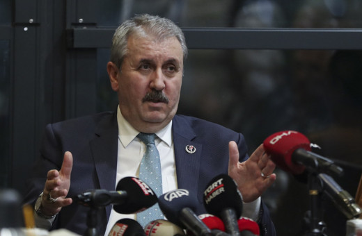 Mustafa Destici: Mültecilerin tamamı Suriyeli, Afgan, Ukraynalı gönderilmeli