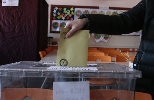 AK Partili vekiller söyledi: Kararsız seçmen partiden uzak duruyor ama...