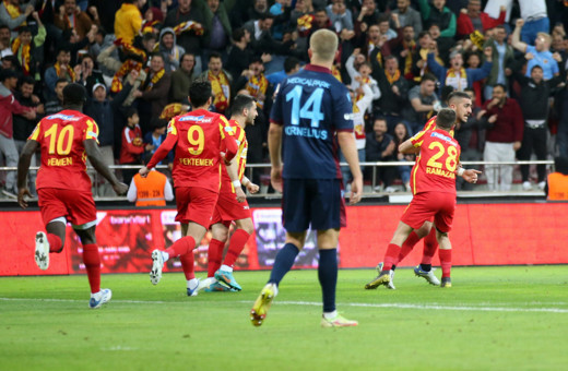 Lig şampiyonu Trabzonspor kupada Kayserispor'a elendi