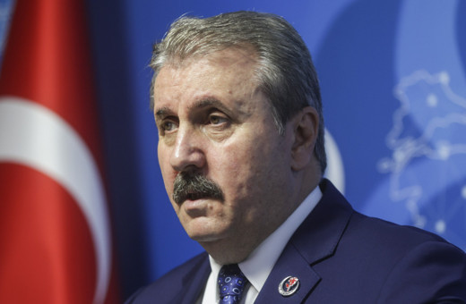 Mustafa Destici'den sert açıklama: Bir an önce terör örgütünün partisi kapatılmalı
