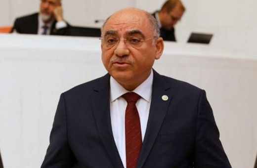 AK Parti'li Karahocagil: Türkiye, dörtlü zirvede istediğini aldı