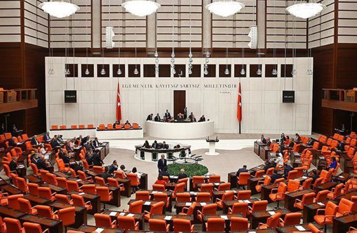 Emeklilikte Yaşa Takılanlar (EYT) Yasa değişikliği teklifi tam metni! Yasadan kimler faydalanacak?