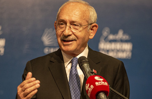 Kemal Kılıçdaroğlu grup toplantısını 'Geliyor gelmekte olan' diye bitirdi Yemezler efendim görüşmem