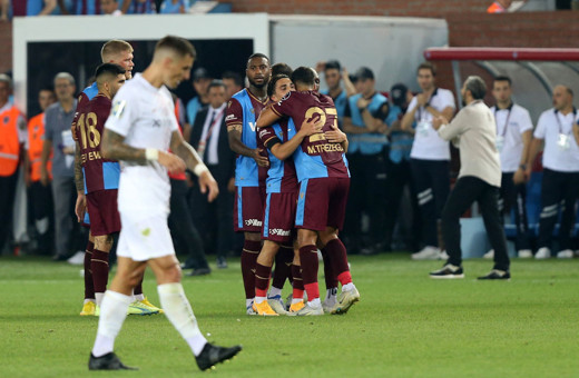 Fırtına tek attı 3 aldı! Trabzonpor Abdulkadir Ömür'ün muhteşem golüyle Hatayspor'u mağlup etti