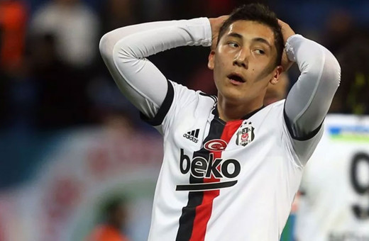 Emirhan İlkhan'ın maaşı dudak uçuklattı! "Utanın"