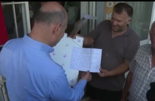 Bakanlar İstanbul'un çeşitli ilçelerinde vatandaşlarla bir araya geliyor