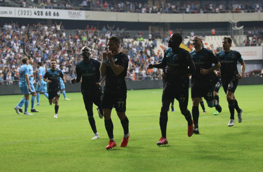 Adana Demirspor 3 puanı 3 golle aldı! Fırtına 90+4'te yıkıldı