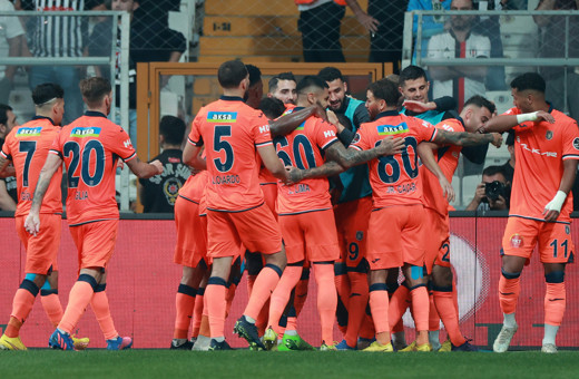 Başakşehir, Vodafone Park'ta Beşiktaş'ın yenilmezlik serisine son verdi