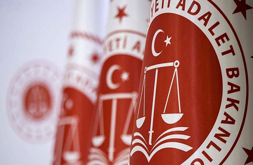 CHP'li milletvekilleri hakkındaki fezlekeler Adalet Bakanlığı'na gönderildi