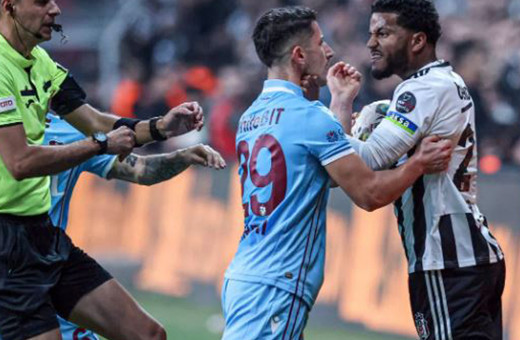 Beşiktaş-Trabzonspor maçında gergin anlar! Hakem araya girdi