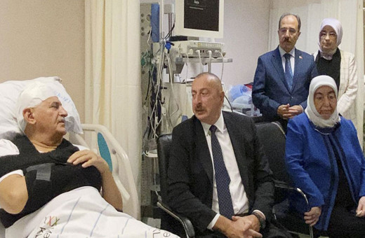 Kaza sonrası Binali Yıldırım'dan ilk görüntü! Son sağlık durumu nasıl Ömer Çelik açıkladı