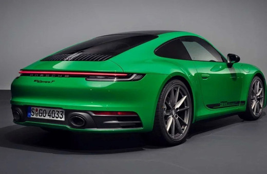 Heyecanla beklenen Porsche 911 Carrera T podyuma çıktı! Fiyatı hayrete düşürdü