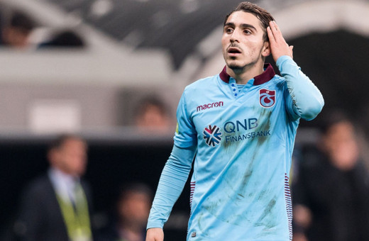 Trabzonspor iki ismi KAP'a bildirdi! Sözleşmeleri uzatıldı