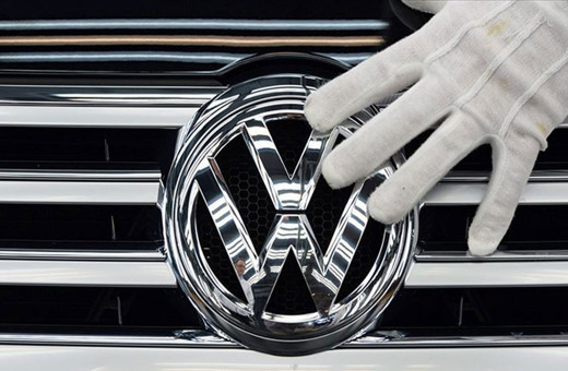 Kovid-19 vakaları patladı! Otomotiv devi Volkswagen üretime ara verdi