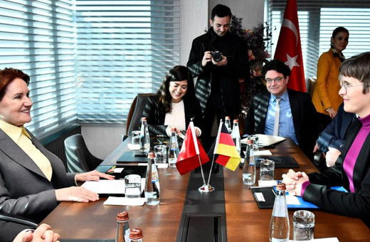 İYİ Parti lideri Akşener Alman heyeti makamında kabul etti