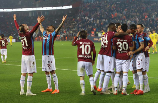 Trabzonspor'dan İstanbulspor'a farklı tarife! Fırtına evinde gol oldu yağdı