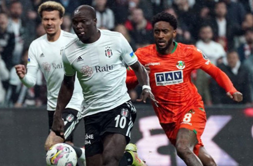 Beşiktaş, Alanyaspor'u üç golle geçti