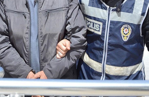 Çorum'da polisin aradığı 3 kişi oy kullanmaya gelince yakalandı