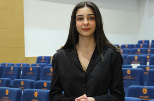 Türkiye'nin en genç milletvekili adayı İzmir'den