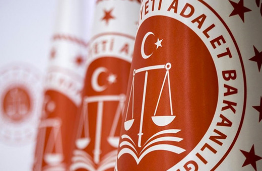 Adalet Bakanlığına 22 bin 43 personel alınacak Resmi Gazete'de yayımlandı Bekir Bozdağ duyurdu