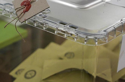 Türk vatandaşlarının Fransa'da oy kullanacağı merkezler incelenecek