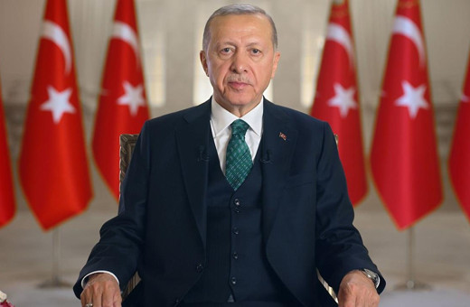 "Sevgili Kürt kardeşlerim" diyerek paylaştı! Cumhurbaşkanı Erdoğan: Kimse silah zoruyla iradesine ipotek koyamayacak!