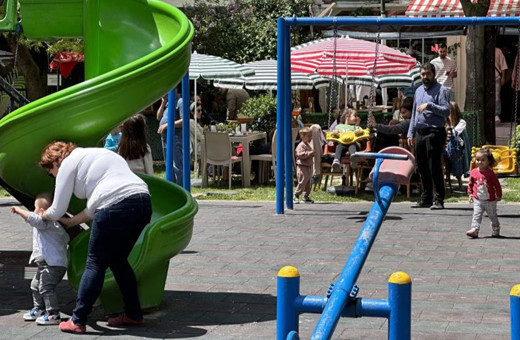 Eskişehirliler önce oy kullanmaya, sonra parklara koştu