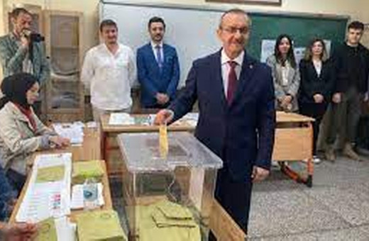 Kocaeli Valisi Yavuz, oyunu kullandı: