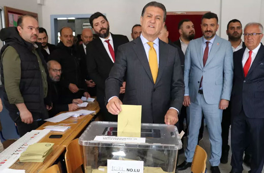 CHP'nin adayı Mustafa Sarıgül Meclis'e gidiyor