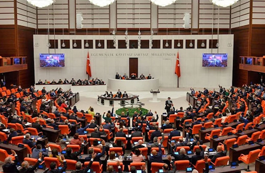 Yeni Meclis'in 'en'leri! En genç vekil hangi partide? En yaşlı vekil kim? Kaç kadın vekil olacak?