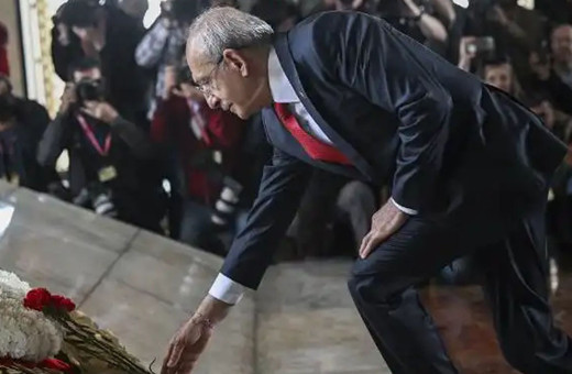 Cumhurbaşkanı adayı Kemal Kılıçdaroğlu, Anıtkabir'i ziyaret etti