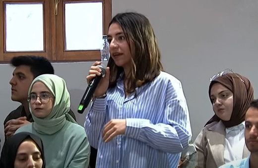 'Dedem fanatik CHP'li' diyen genç kızın Erdoğan ile diyaloğu gündem oldu