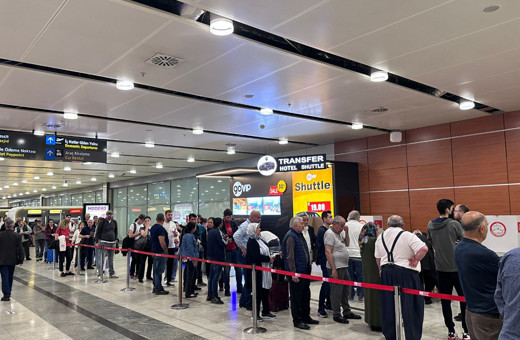 Sabiha Gökçen Havalimanı'nda oy kullanma işlemi devam ediyor