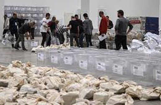 Yurt dışı temsilciliklerinde kullanılan oyların tasnifine başlandı