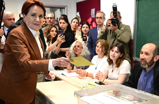 Meral Akşener oyunu Üsküdar'da kullandı! İnşaallah Allah gönlümüzdekini nasip eder