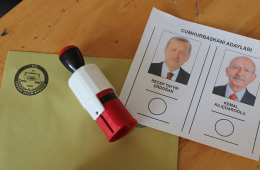 İstanbul'un 'doğu kapısı' ve 'batı kapısı'nda oy verme işlemi sürüyor! Kaç kişi sandık başına gidecek?