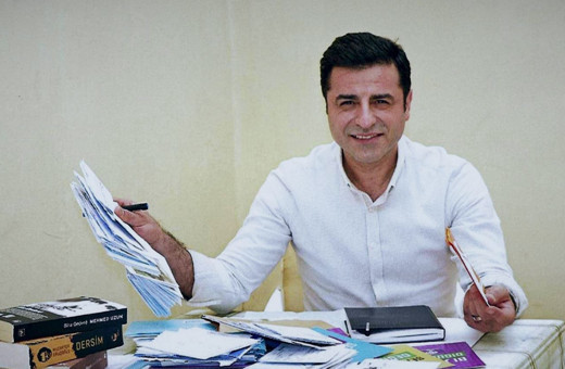 Selahattin Demirtaş'ın cumhurbaşkanı adayı kadın kim? Eski HDP'li Ayhan Bilgen açıkladı...