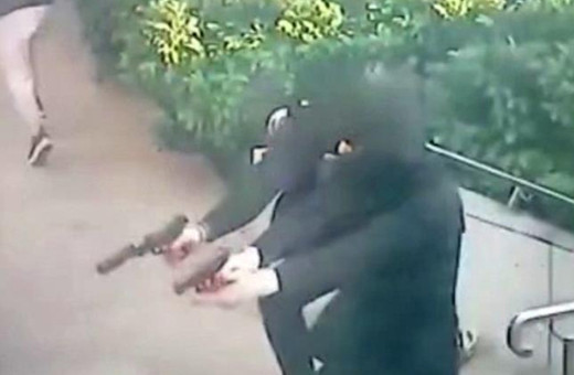 Teksas değil İstanbul! Maskeli saldırganlar kurşun yağdırdı: Susturuculu silahla saldırı kamerada