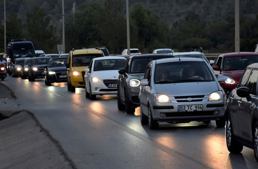 Trafikteki araç sayısı 28 milyonu geçti
