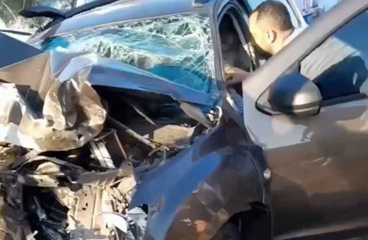 İzmir'de bayram dönüşünde feci kaza: 4 ölü, 21 yaralı